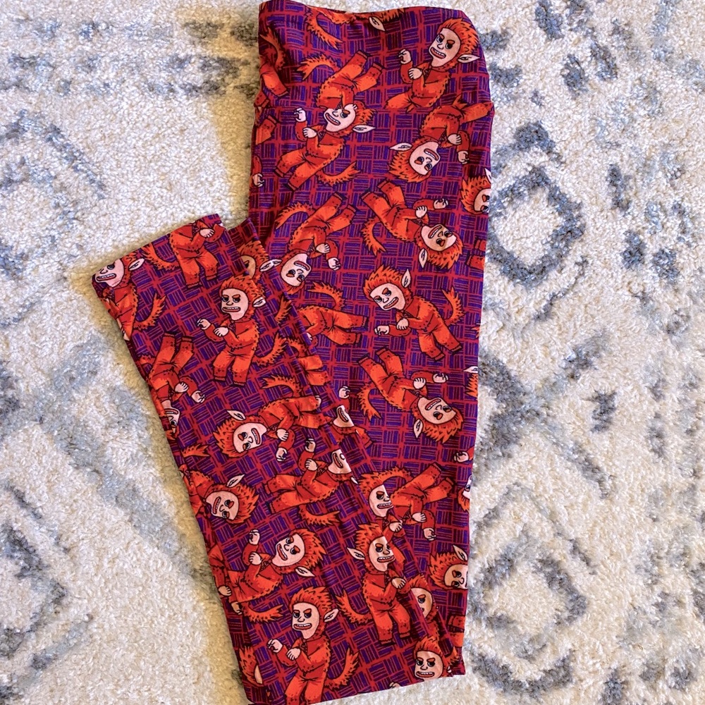 Halloween BTS Wild Things Leggings OS Vintage